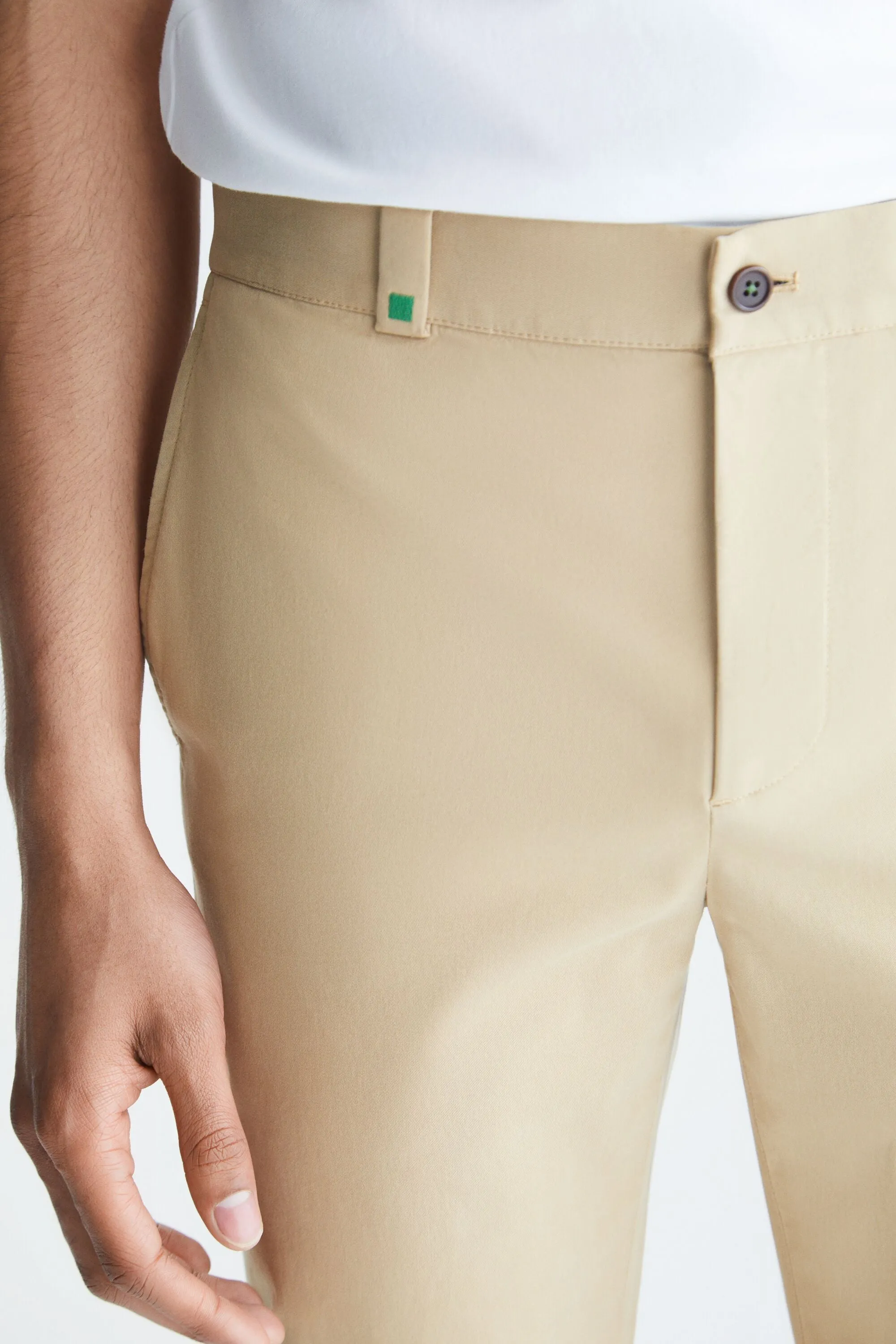 PANTALON CHINO SLIM FIT SARGA
