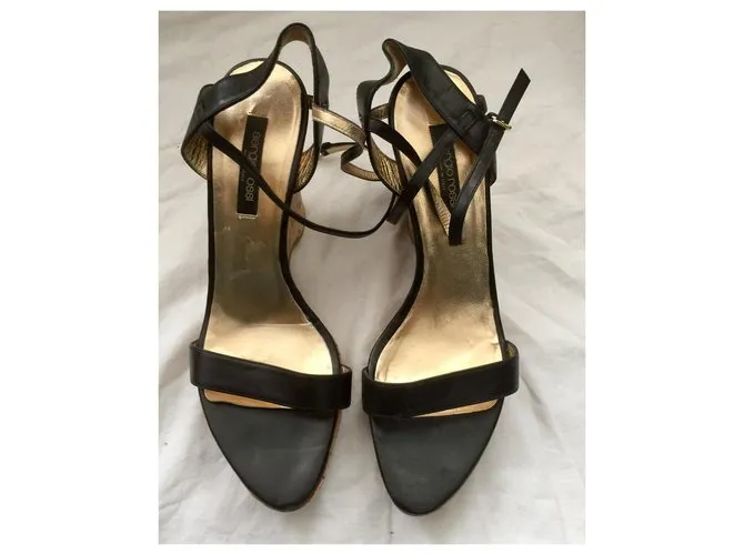 Sergio Rossi Sandalias negras con plataforma y cuña Negro 