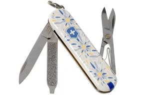 Victorinox Classic SD Alpine Edelweiss Limited Edition 2021 0.6223.L2109 Swiss navaja